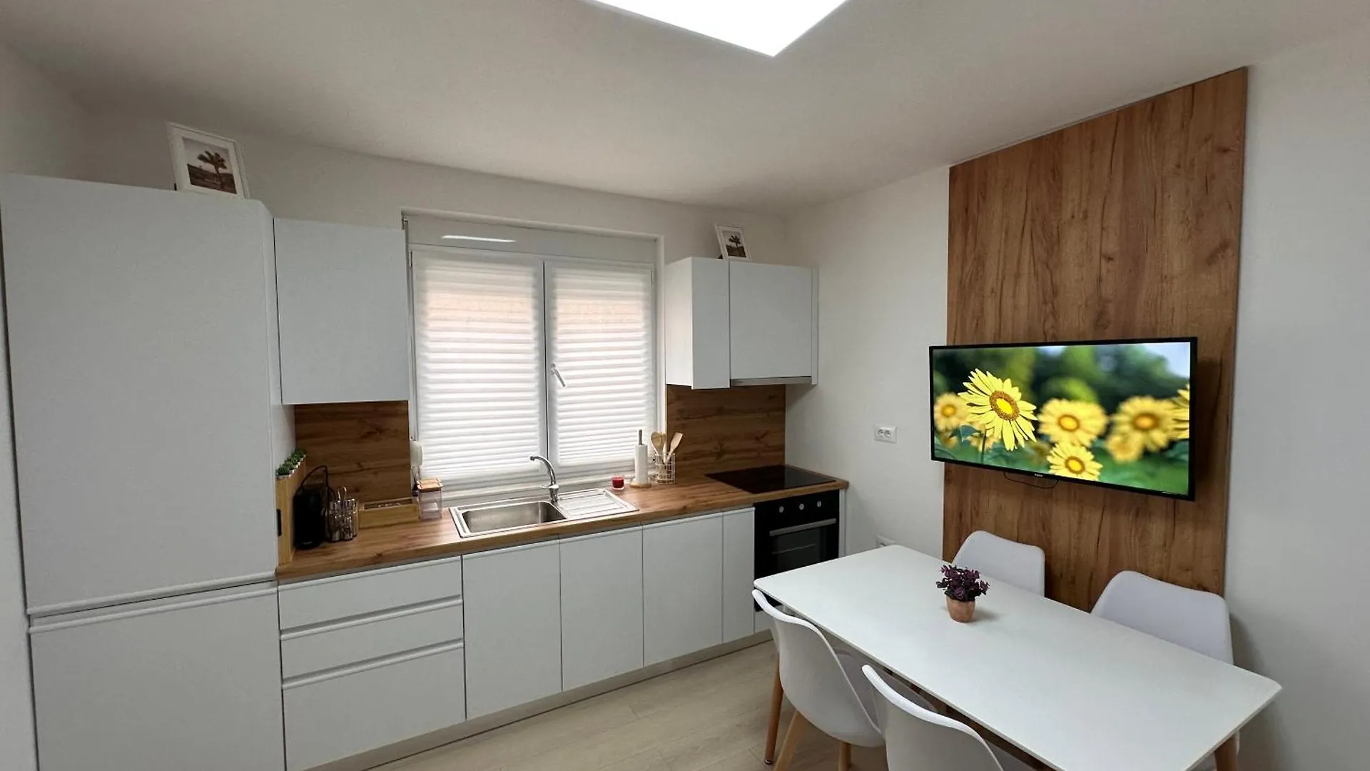 Daire Cosy Staycation Tiran